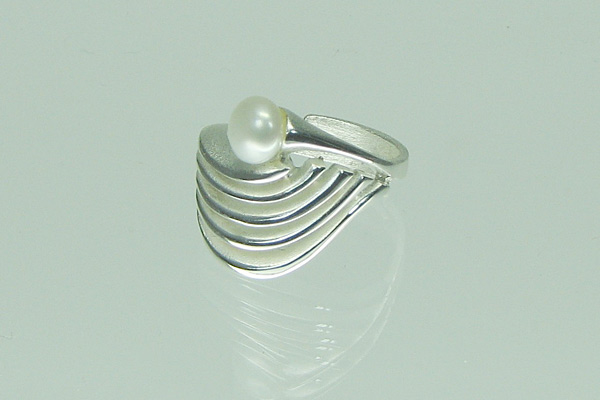 Ring Evamaria mit Perle